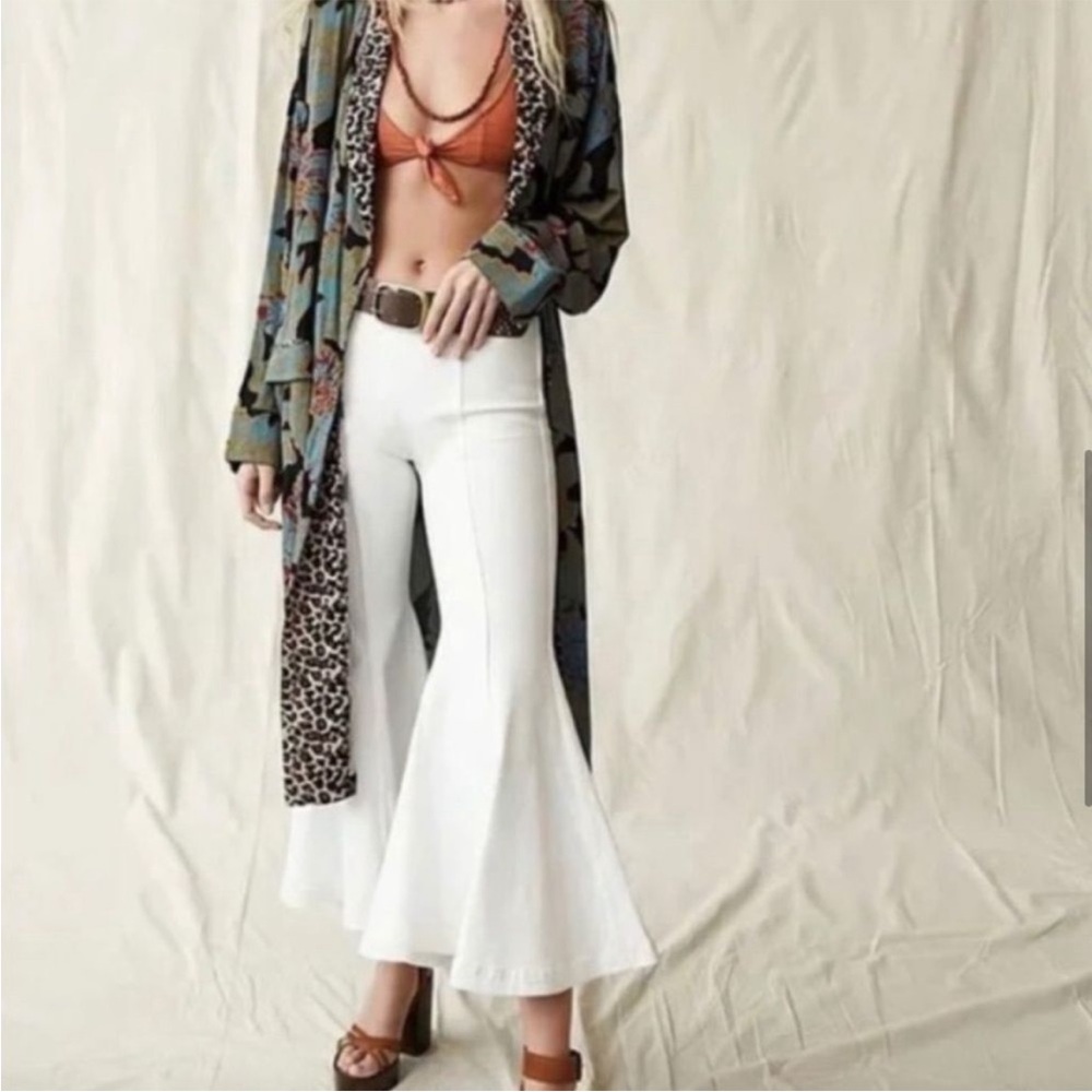 Free People We The Free Cha Cha Flare Cropped Jeans White
